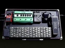 Pistola P75 pedalboard